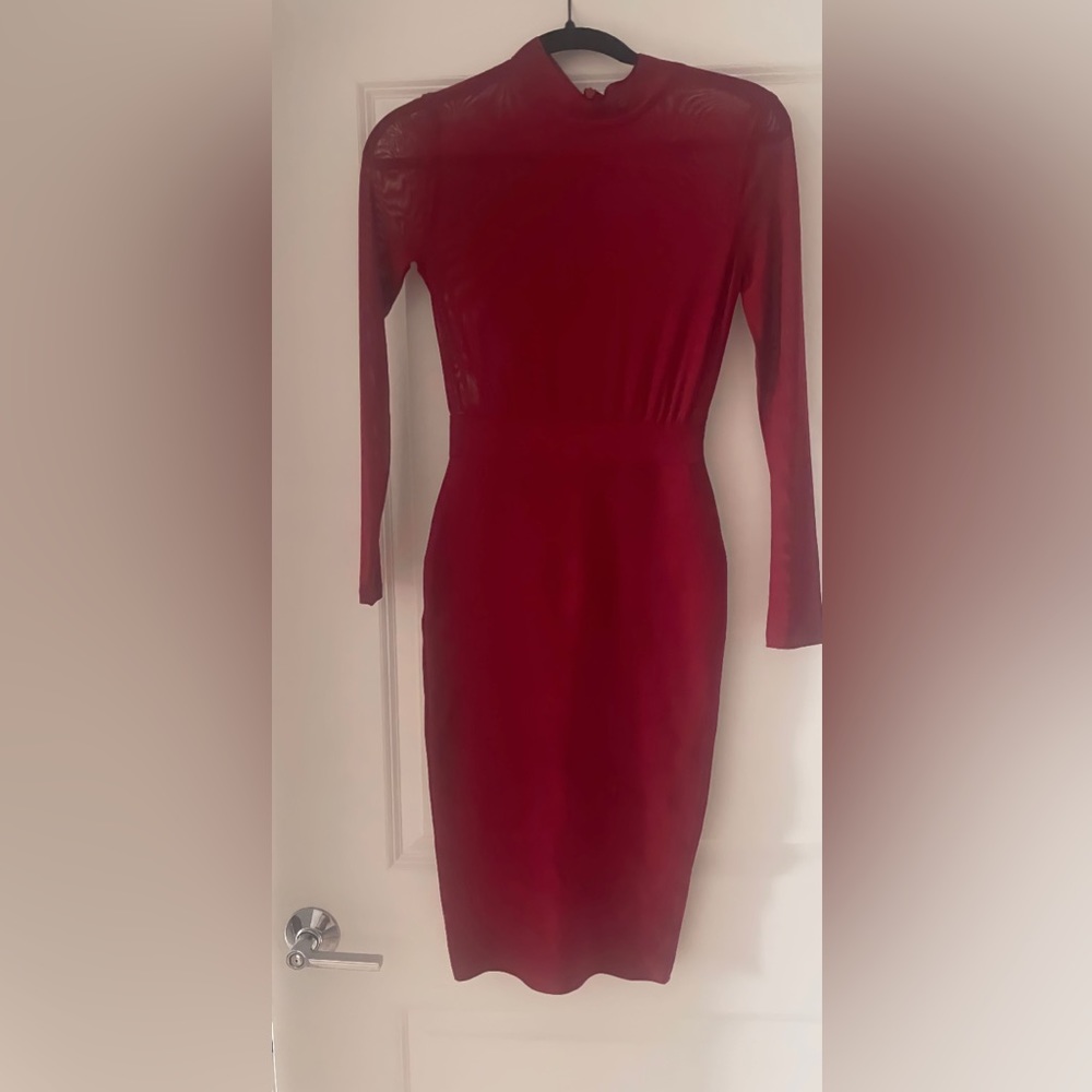 HOT MIAMI STYLES BURGUNDY HIGH NECK DRESS